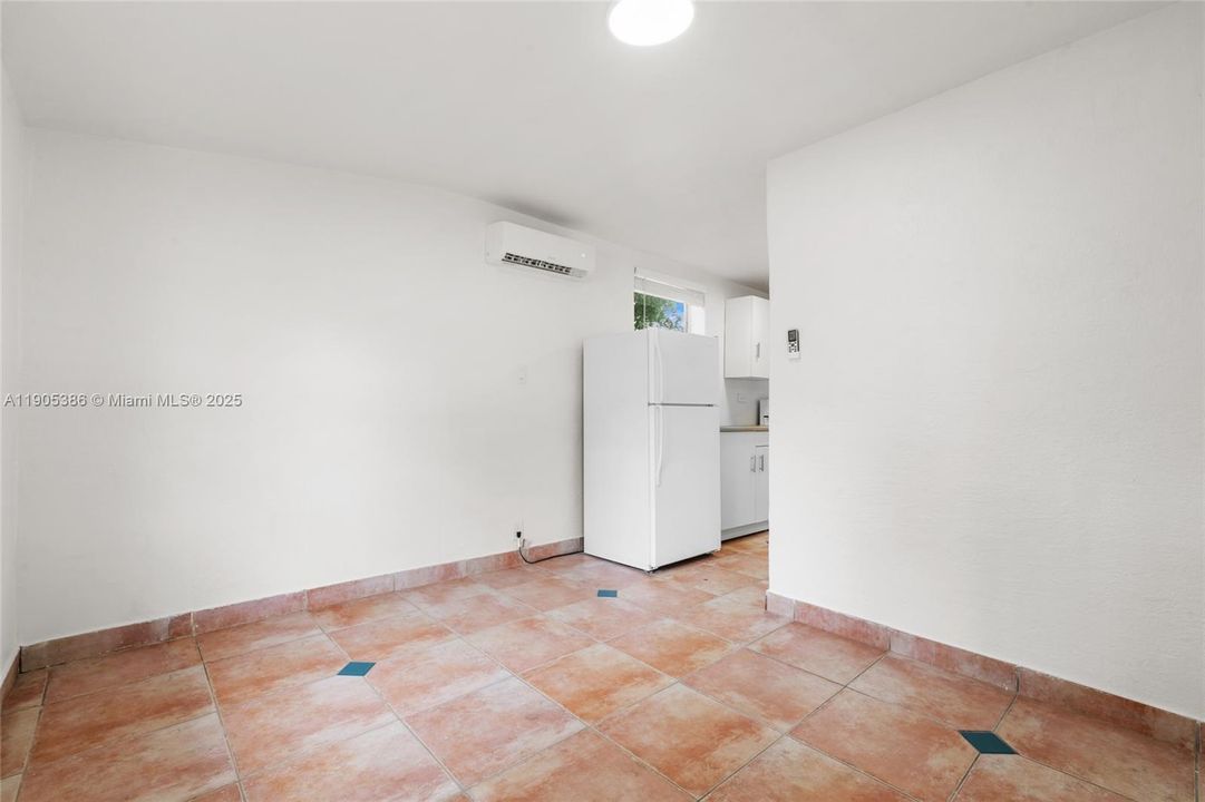 For Rent: $1,500 (1 beds, 1 baths, 500 Square Feet)