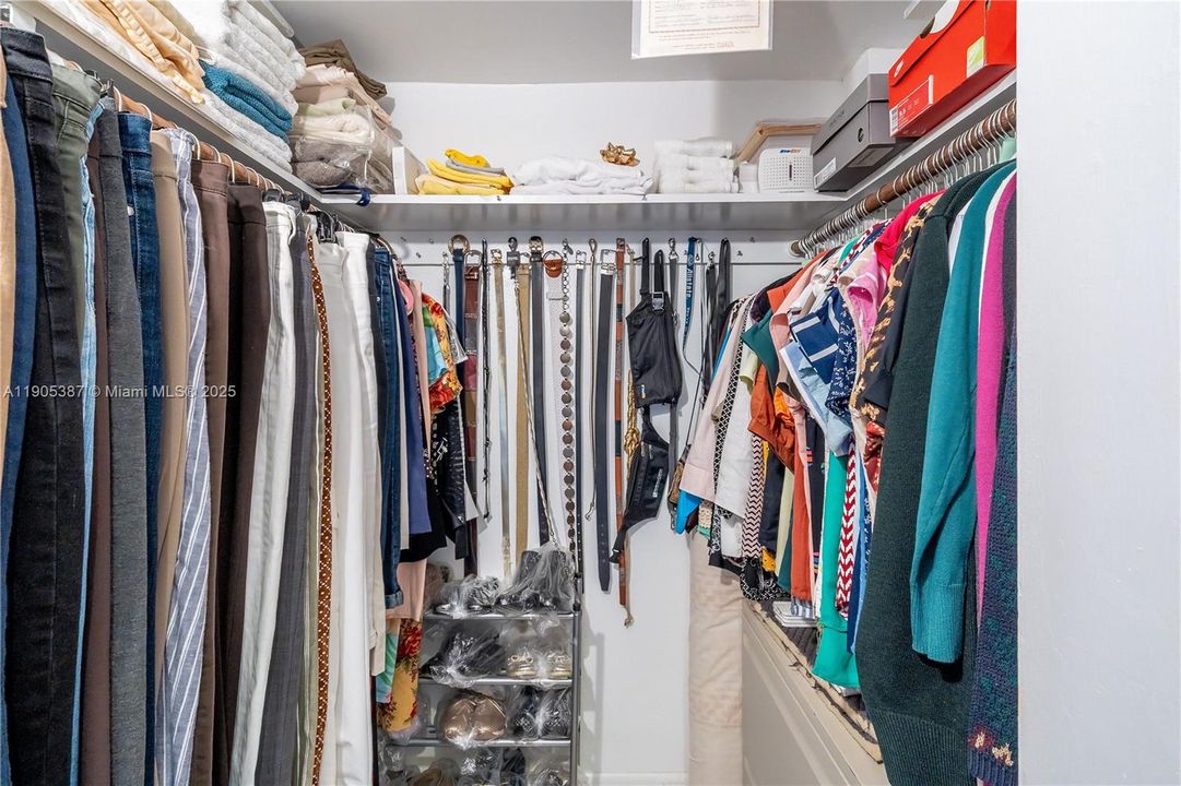 待售: $214,900 (1 贝兹, 1 浴室, 0 平方英尺)