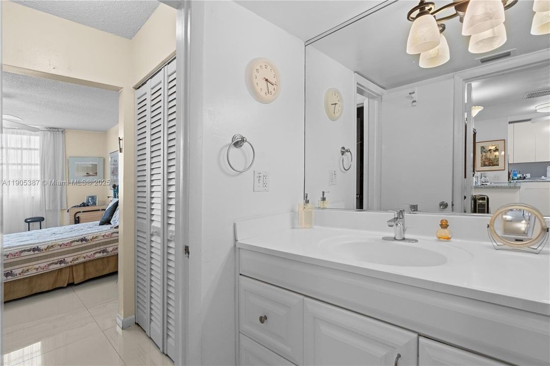 待售: $214,900 (1 贝兹, 1 浴室, 0 平方英尺)