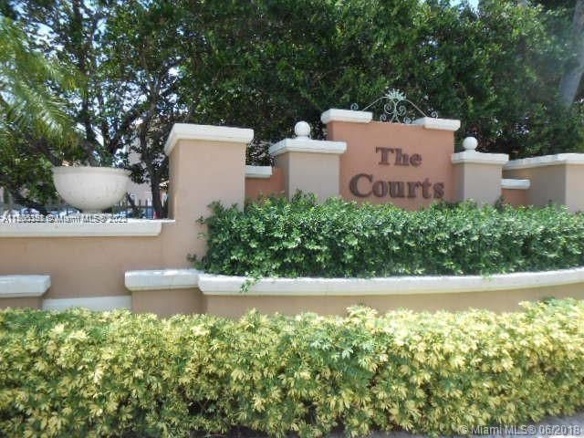 Recently Rented: $2,600 (3 beds, 2 baths, 1271 Square Feet)