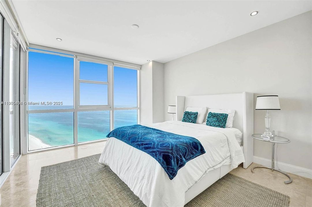 Active With Contract: $6,500 (2 beds, 2 baths, 1499 Square Feet)