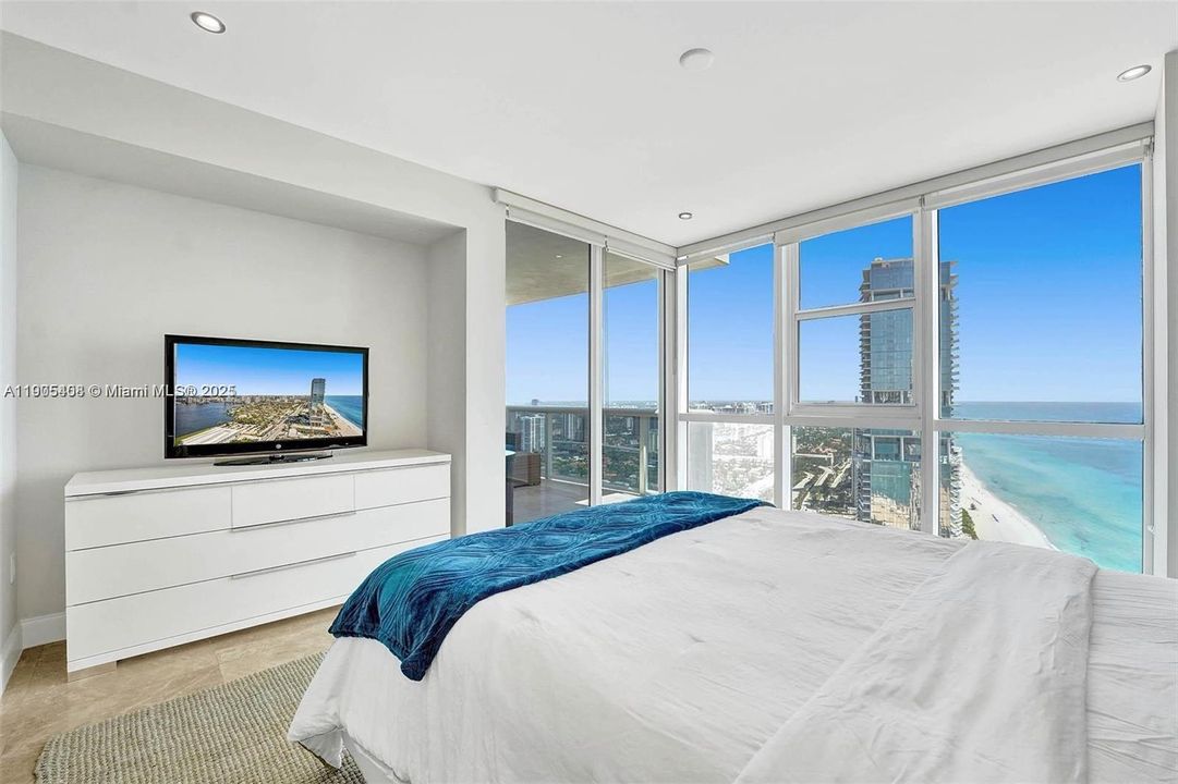 Active With Contract: $6,500 (2 beds, 2 baths, 1499 Square Feet)