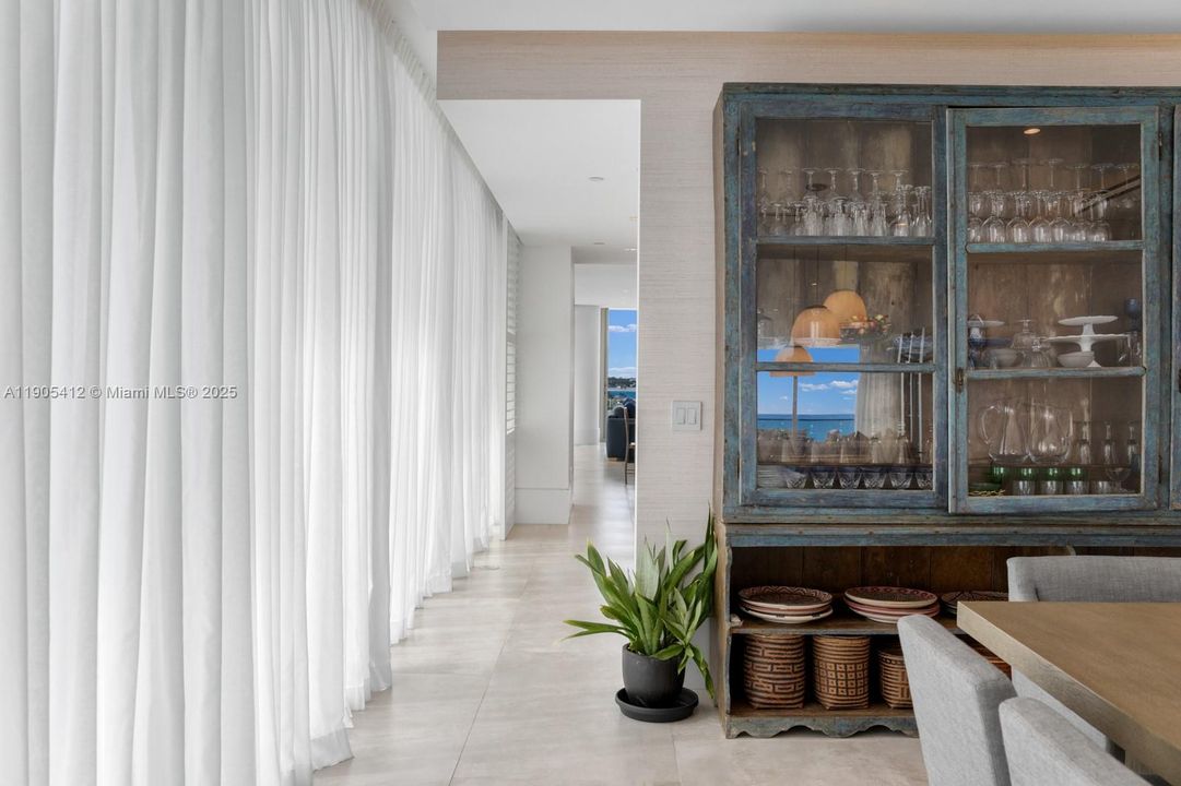 待售: $12,900,000 (3 贝兹, 4 浴室, 4185 平方英尺)