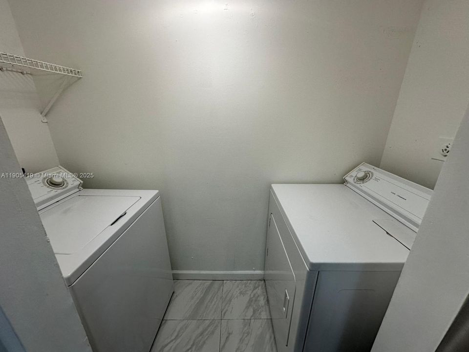 For Rent: $2,150 (2 beds, 2 baths, 1060 Square Feet)