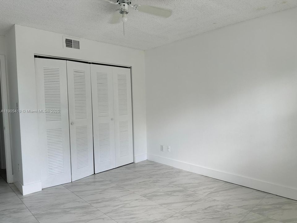 For Rent: $2,150 (2 beds, 2 baths, 1060 Square Feet)