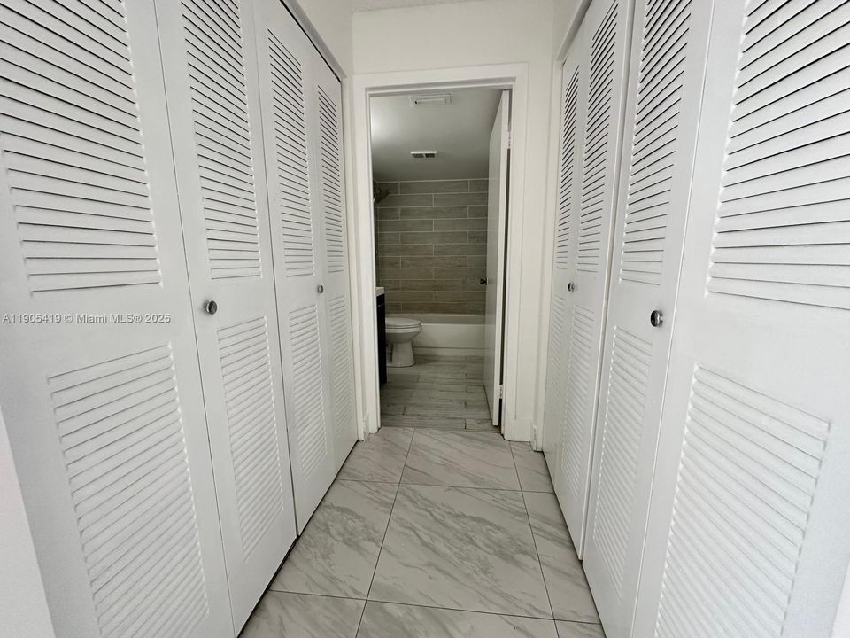 For Rent: $2,150 (2 beds, 2 baths, 1060 Square Feet)