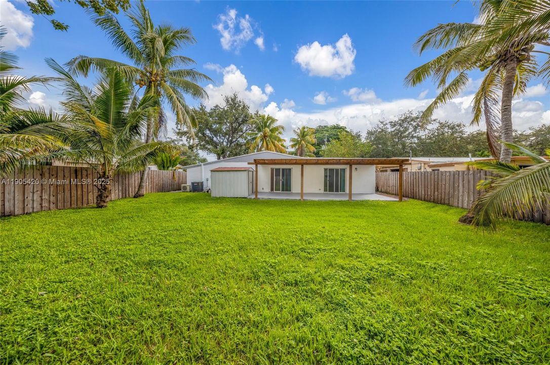 Recently Rented: $3,800 (4 beds, 2 baths, 1430 Square Feet)