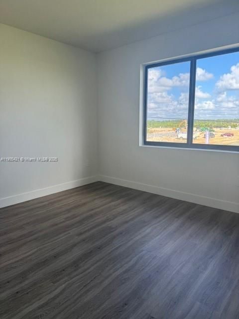 最近租的: $2,450 (3 贝兹, 2 浴室, 0 平方英尺)