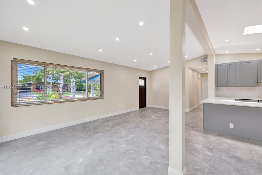 For Rent: $3,600 (3 beds, 2 baths, 1473 Square Feet)