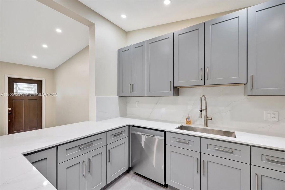 For Rent: $3,600 (3 beds, 2 baths, 1473 Square Feet)