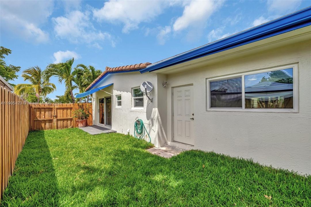 For Rent: $3,600 (3 beds, 2 baths, 1473 Square Feet)