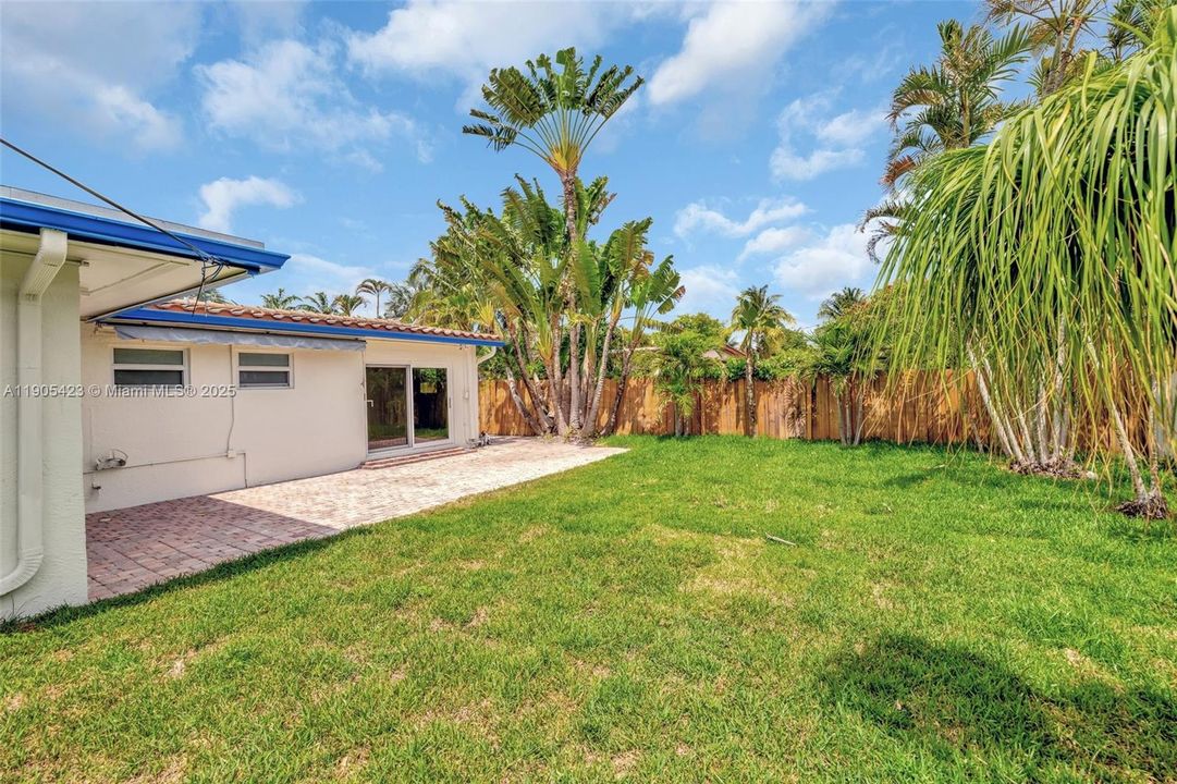 For Rent: $3,600 (3 beds, 2 baths, 1473 Square Feet)