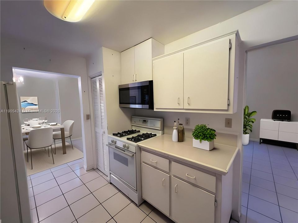 Virtually staged kitchen/breakfast nook