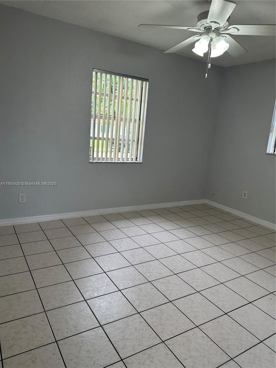 For Rent: $3,850 (3 beds, 2 baths, 1475 Square Feet)