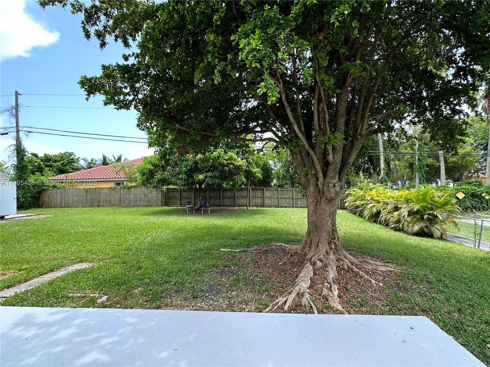 For Rent: $3,850 (3 beds, 2 baths, 1475 Square Feet)