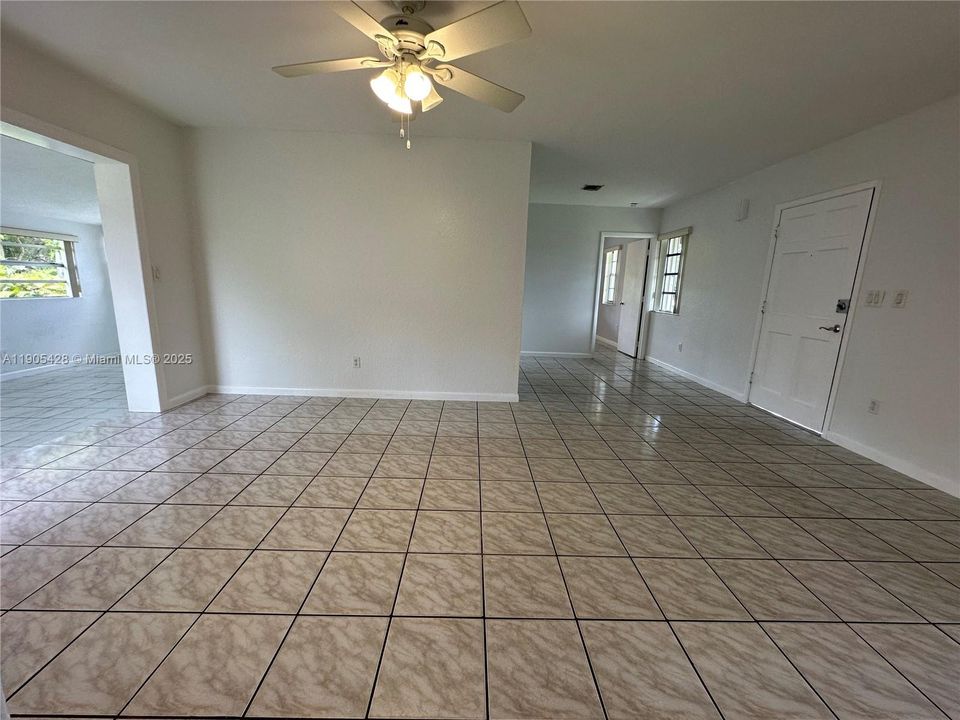 For Rent: $3,850 (3 beds, 2 baths, 1475 Square Feet)