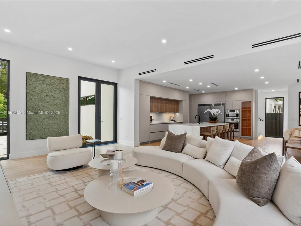 待售: $2,835,000 (5 贝兹, 4 浴室, 0 平方英尺)