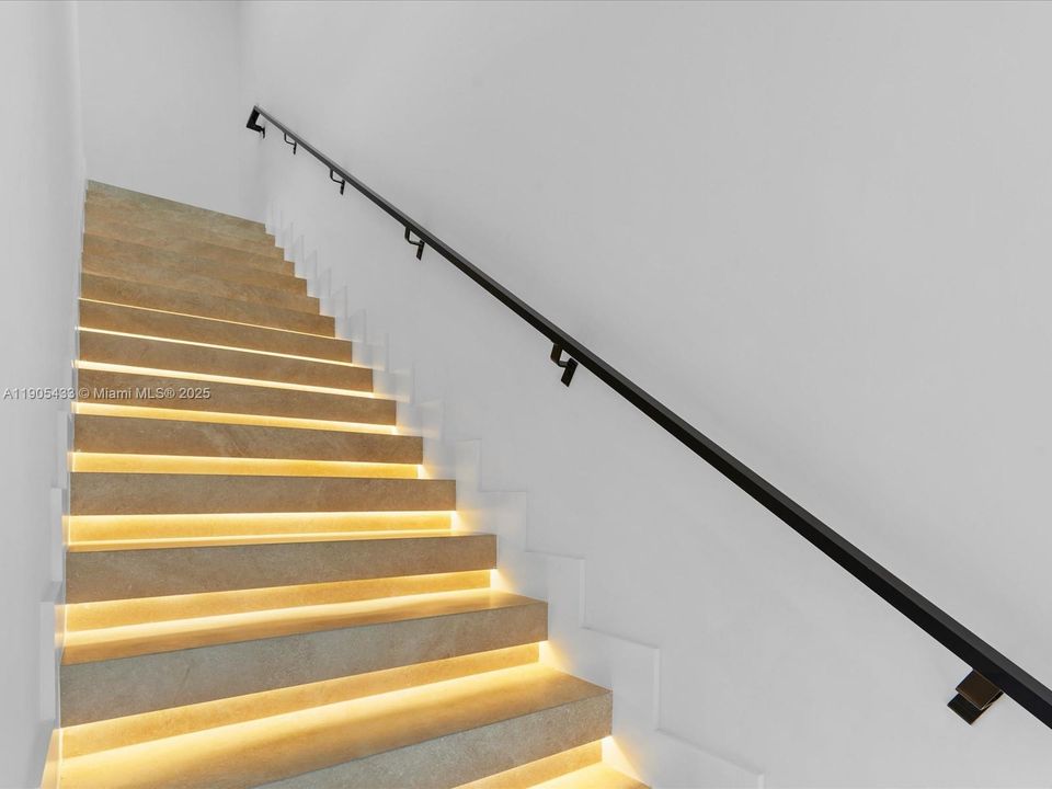 待售: $2,835,000 (5 贝兹, 4 浴室, 0 平方英尺)