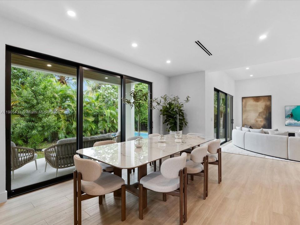 待售: $2,835,000 (5 贝兹, 4 浴室, 0 平方英尺)