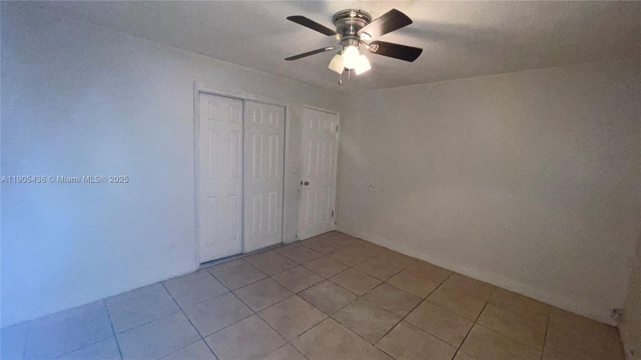 Active With Contract: $2,100 (2 beds, 1 baths, 1678 Square Feet)