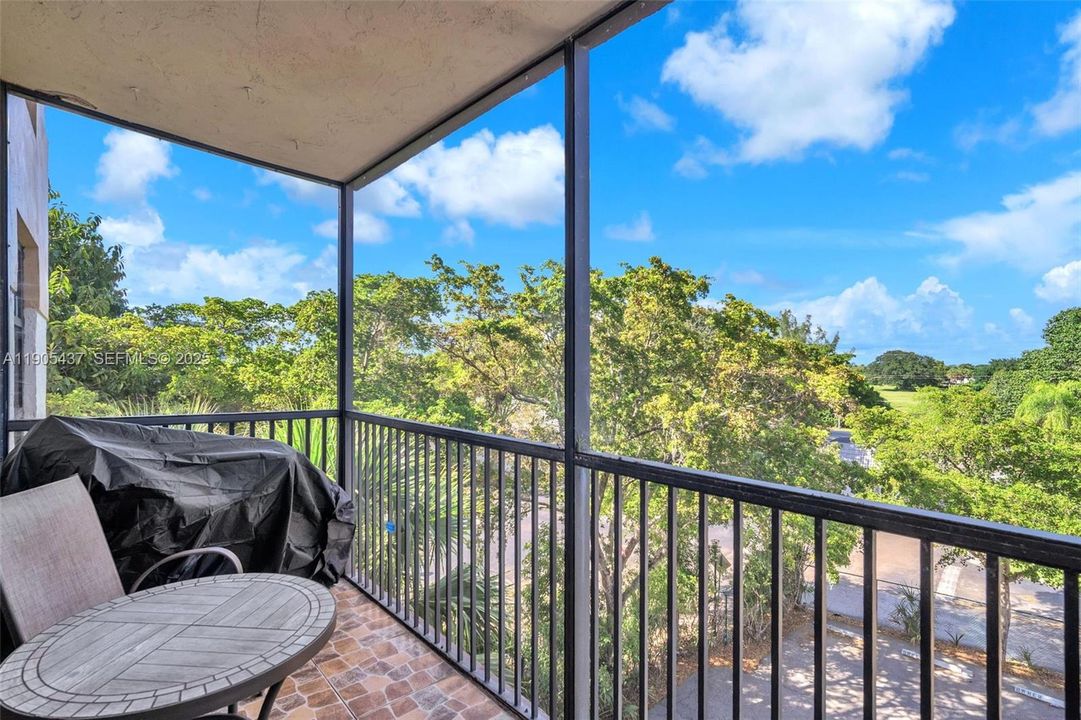 For Sale: $135,000 (3 beds, 2 baths, 1526 Square Feet)