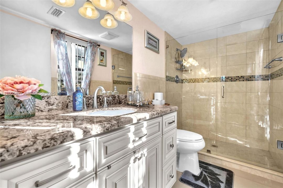 For Sale: $135,000 (3 beds, 2 baths, 1526 Square Feet)