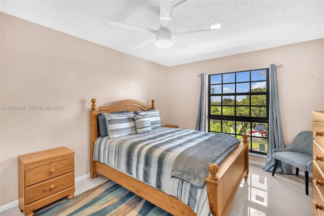 For Sale: $135,000 (3 beds, 2 baths, 1526 Square Feet)