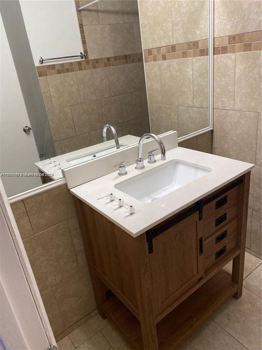 En Venta: $299,000 (2 camas, 2 baños, 1177 Pies cuadrados)