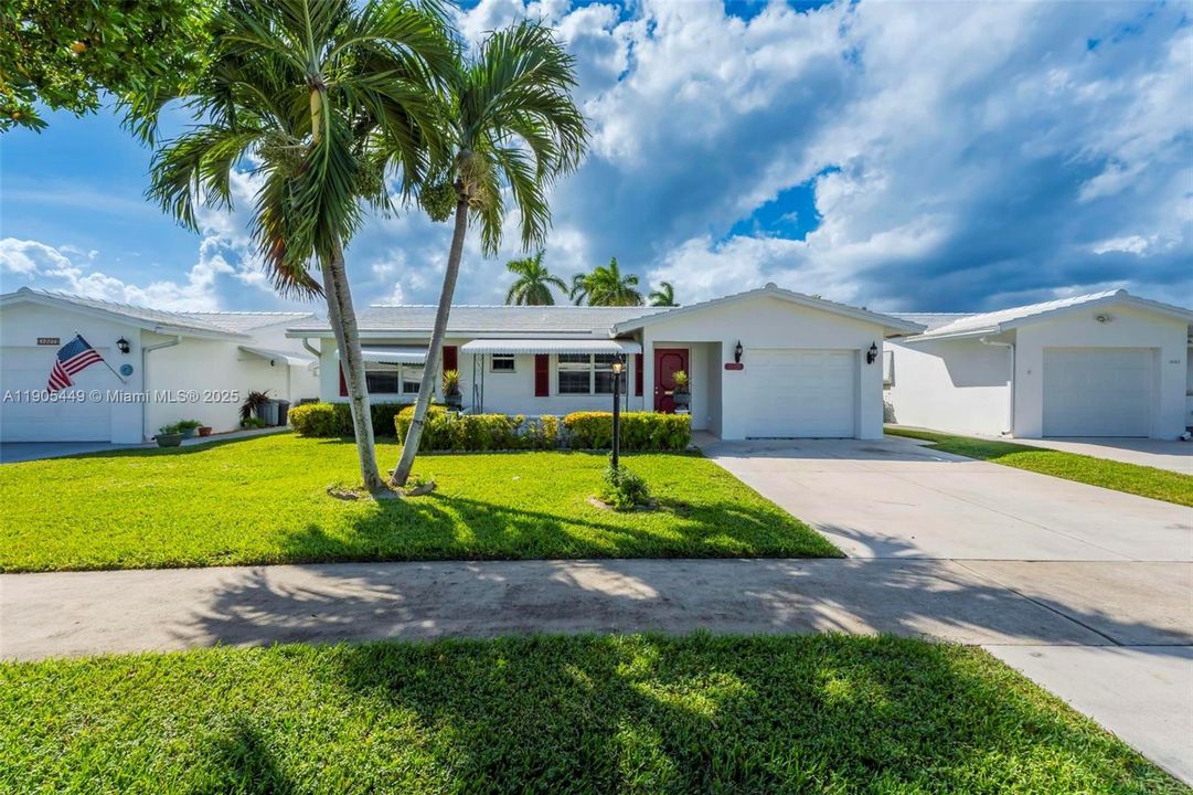 待售: $308,000 (2 贝兹, 2 浴室, 1317 平方英尺)