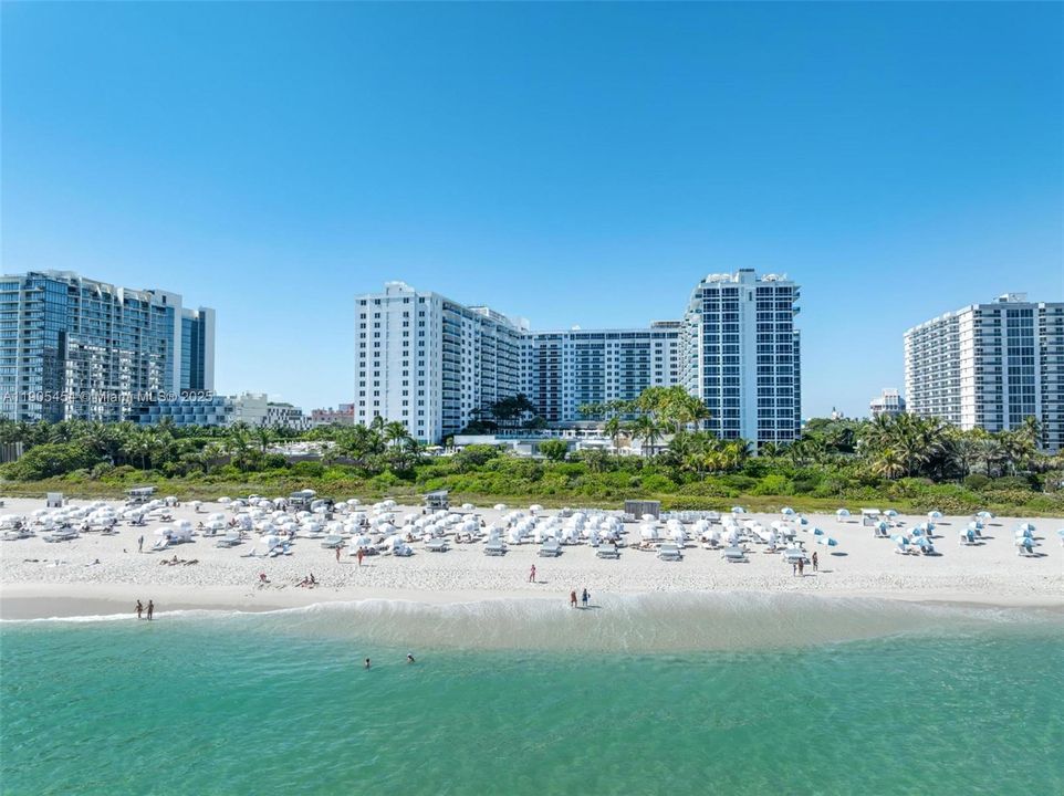 For Sale: $2,999,000 (2 beds, 2 baths, 1640 Square Feet)