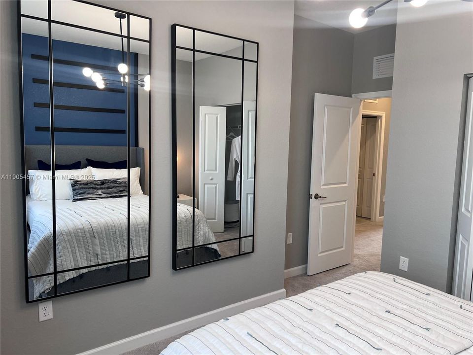 В аренду: $2,675 (3 спален, 3 ванн, 1675 Квадратных фут)