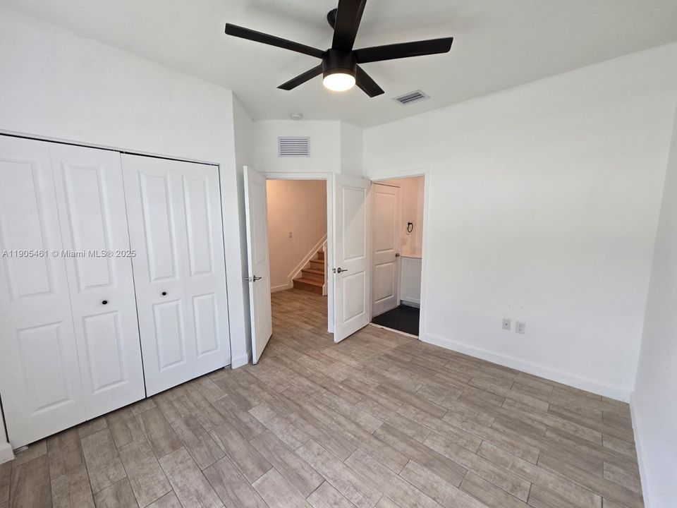 For Sale: $358,888 (3 beds, 3 baths, 1328 Square Feet)