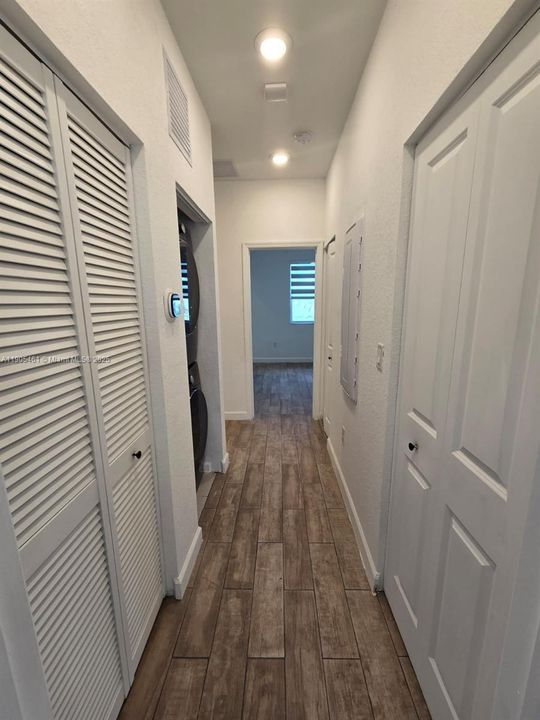 For Sale: $358,888 (3 beds, 3 baths, 1328 Square Feet)