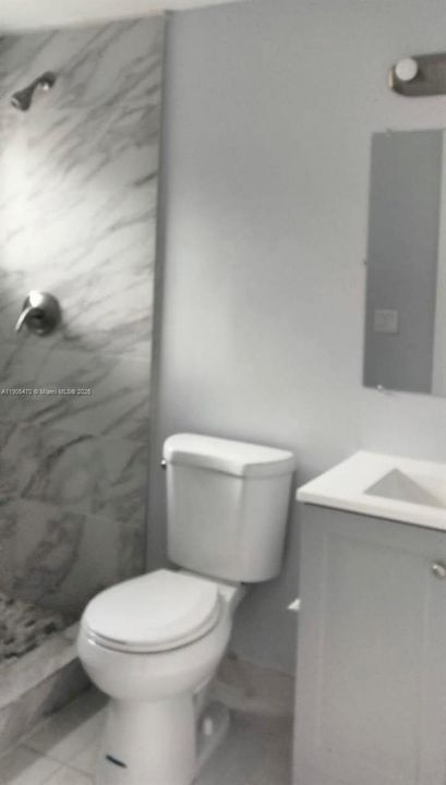 出租: $2,950 (4 贝兹, 4 浴室, 3000 平方英尺)