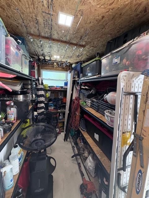 На продажу: $774,900 (4 спален, 3 ванн, 1621 Квадратных фут)