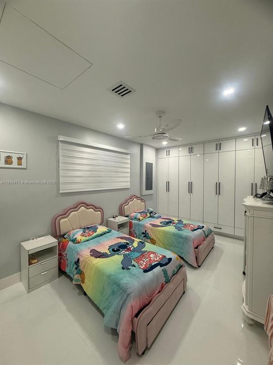 На продажу: $774,900 (4 спален, 3 ванн, 1621 Квадратных фут)