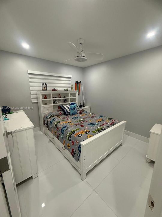 На продажу: $774,900 (4 спален, 3 ванн, 1621 Квадратных фут)