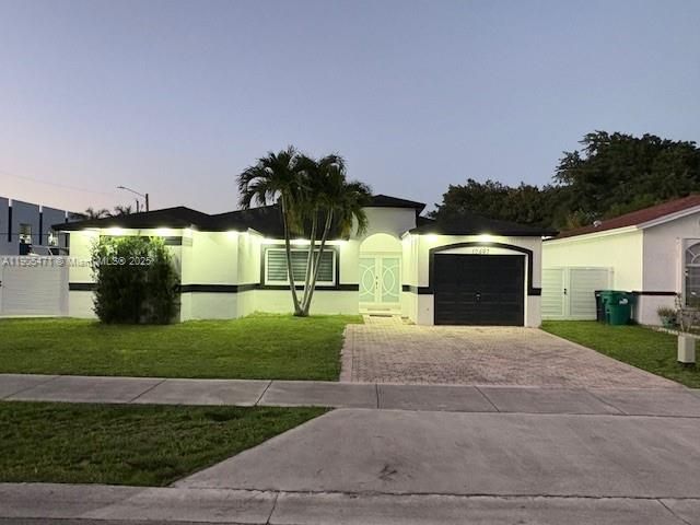 На продажу: $774,900 (4 спален, 3 ванн, 1621 Квадратных фут)