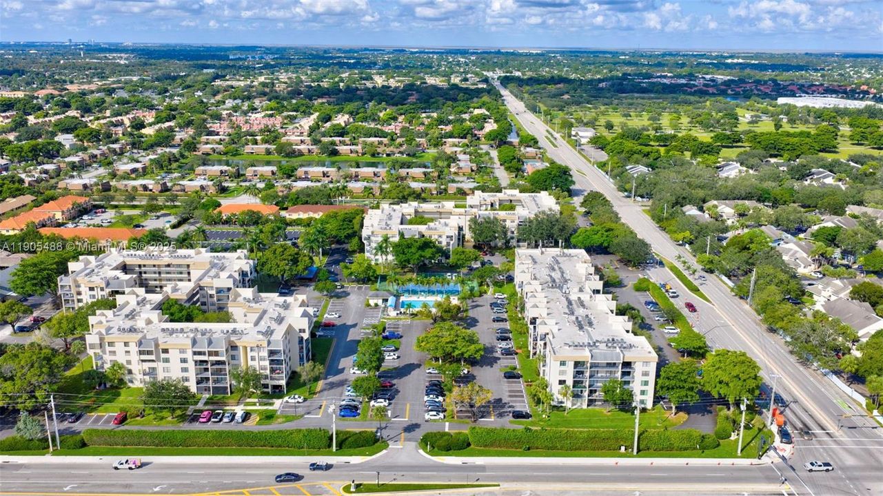 Active With Contract: $189,900 (2 beds, 2 baths, 995 Square Feet)