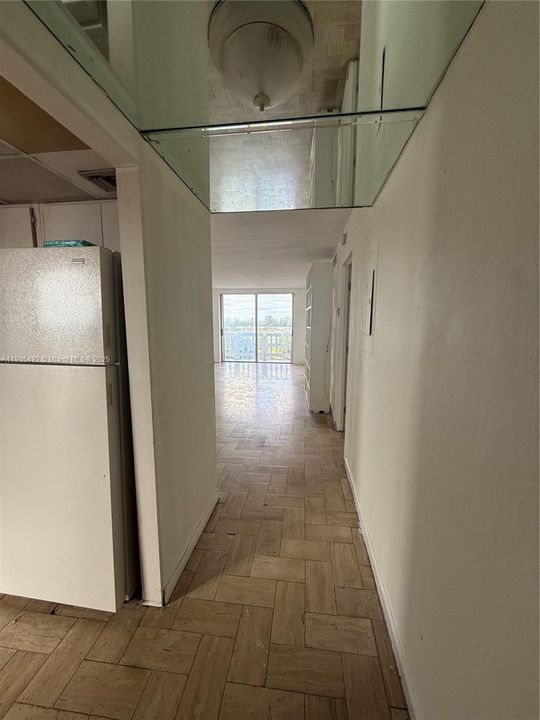 Active With Contract: $1,800 (2 beds, 2 baths, 1087 Square Feet)