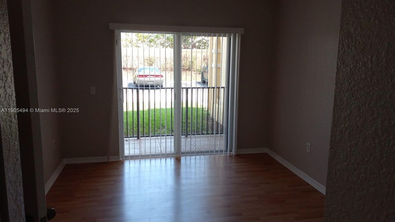 For Rent: $1,975 (2 beds, 2 baths, 1088 Square Feet)