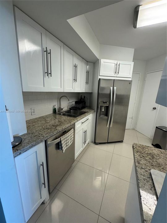 For Rent: $3,300 (1 beds, 2 baths, 1283 Square Feet)