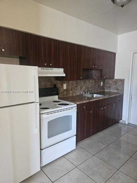 For Rent: $2,000 (2 beds, 1 baths, 800 Square Feet)