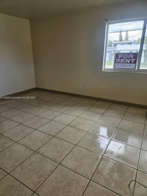 For Rent: $2,000 (2 beds, 1 baths, 800 Square Feet)