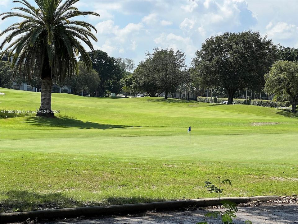 For Sale: $299,000 (3 beds, 2 baths, 1155 Square Feet)