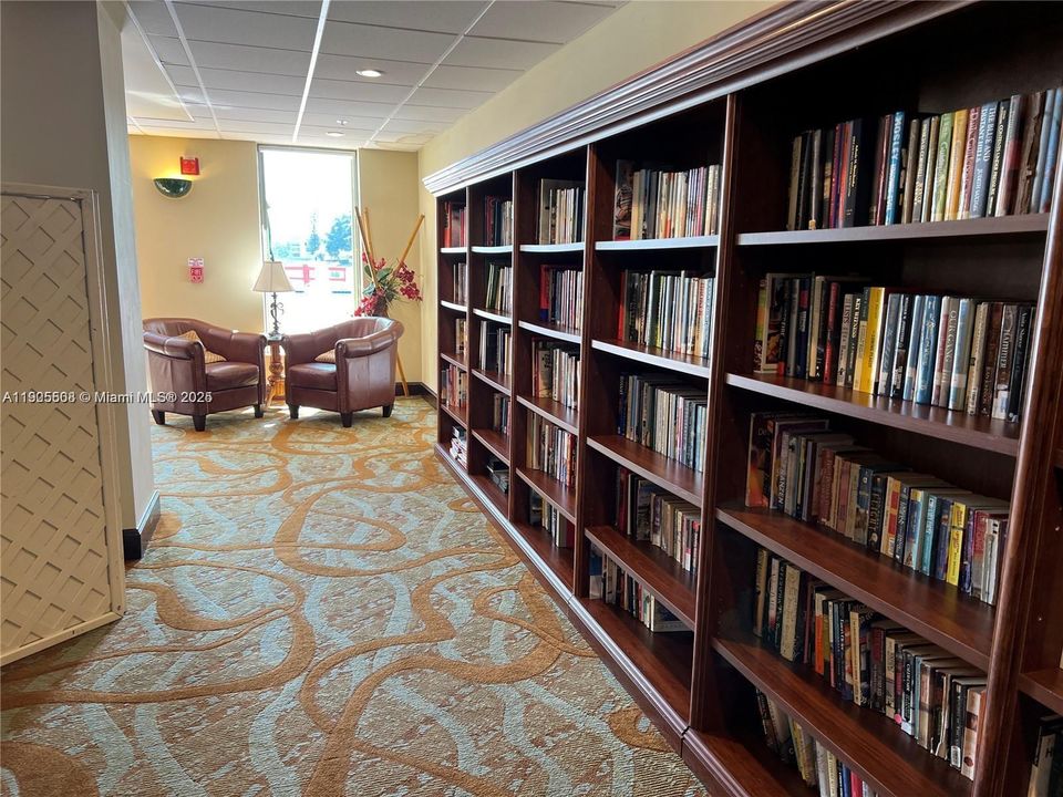 For Sale: $299,000 (3 beds, 2 baths, 1155 Square Feet)