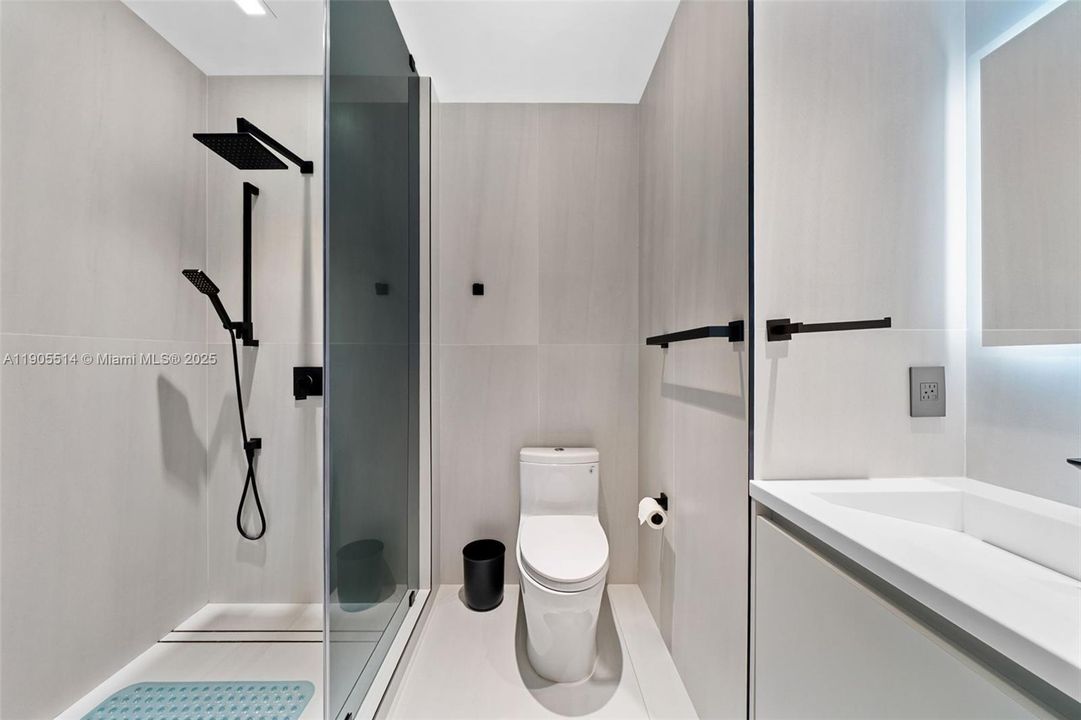 For Sale: $2,499,999 (3 beds, 4 baths, 3206 Square Feet)