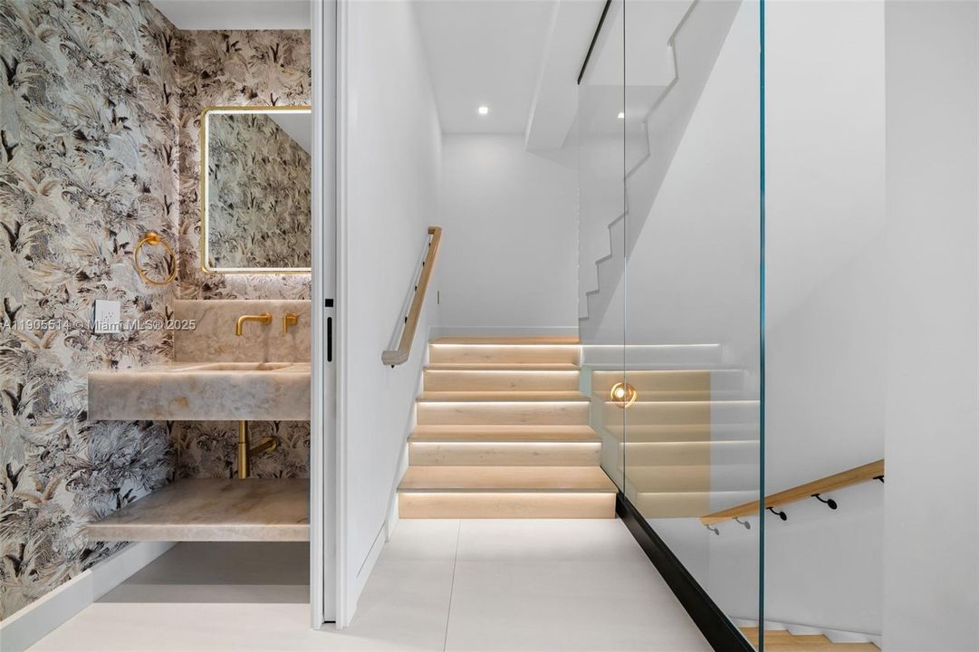 For Sale: $2,499,999 (3 beds, 4 baths, 3206 Square Feet)