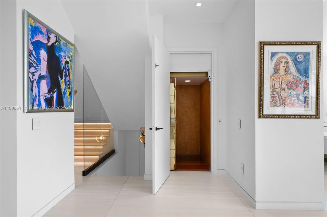 For Sale: $2,499,999 (3 beds, 4 baths, 3206 Square Feet)