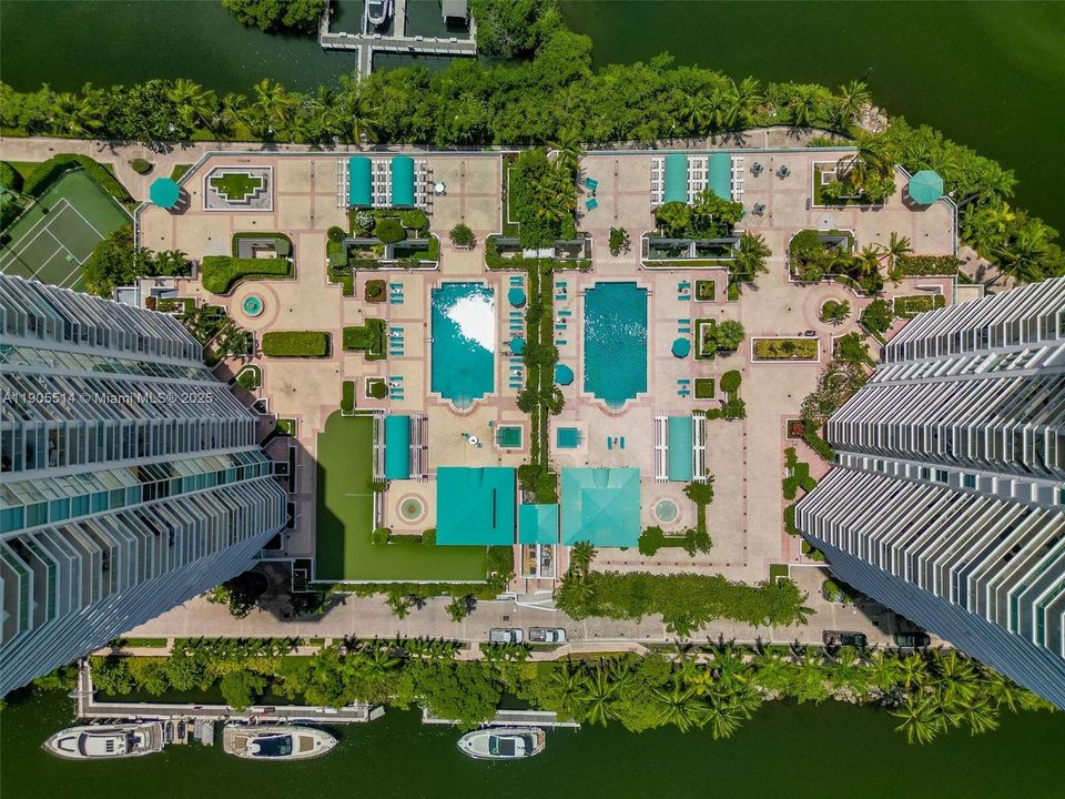 For Sale: $2,499,999 (3 beds, 4 baths, 3206 Square Feet)